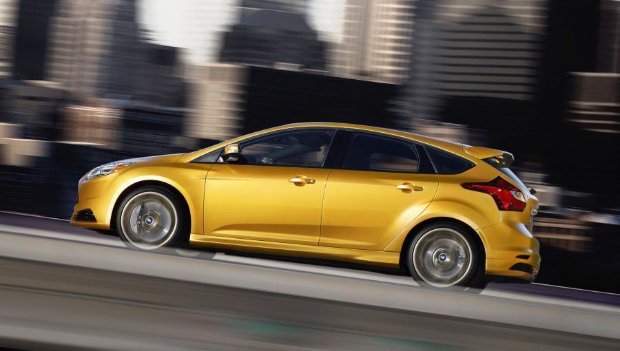  Ford Focus ST 2012 года  (US) (фото 13 из 20)